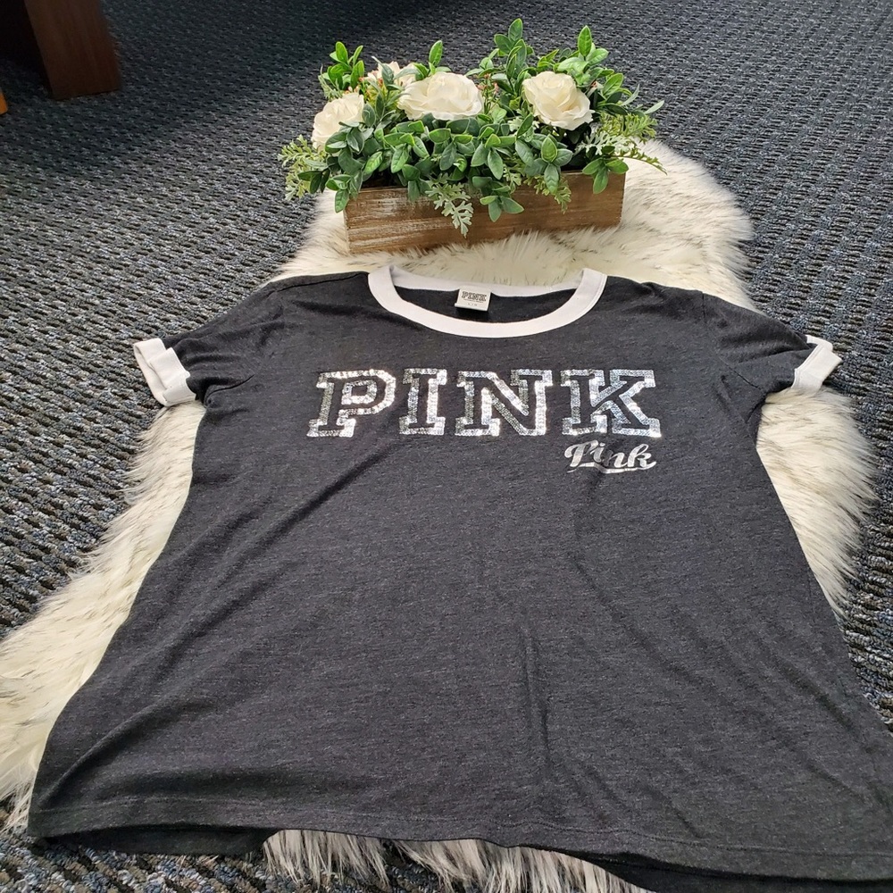 Grey and White“Pink”shirt (L)